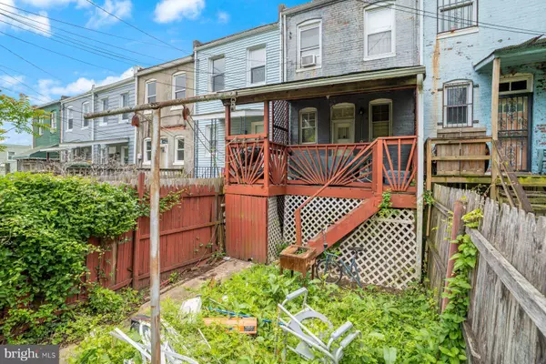 2810 ELLICOTT DR, Baltimore, MD 21216