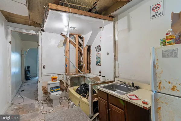 2107 N FULTON AVE, Baltimore, MD 21217