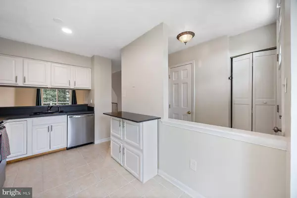 7004 DUCKETTS LN #44-3, Elkridge, MD 21075