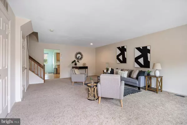 10 STEEPLEJACK CT, Owings Mills, MD 21117