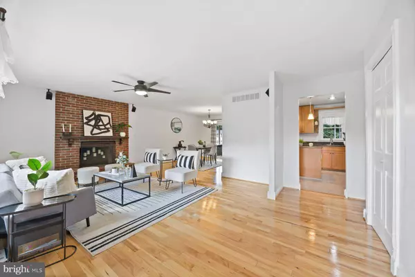 1103 LOTUS AVE, Glen Burnie, MD 21061