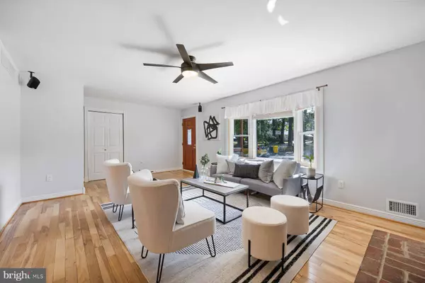 1103 LOTUS AVE, Glen Burnie, MD 21061