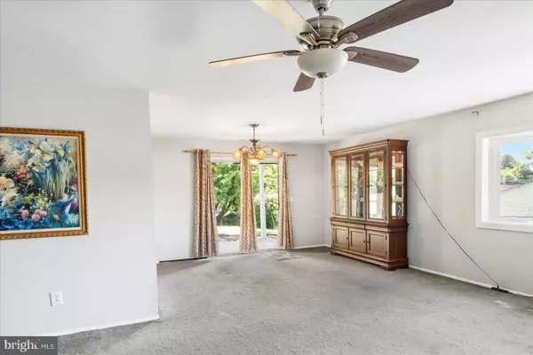 8413 HALLMARK CIR, Baltimore, MD 21234