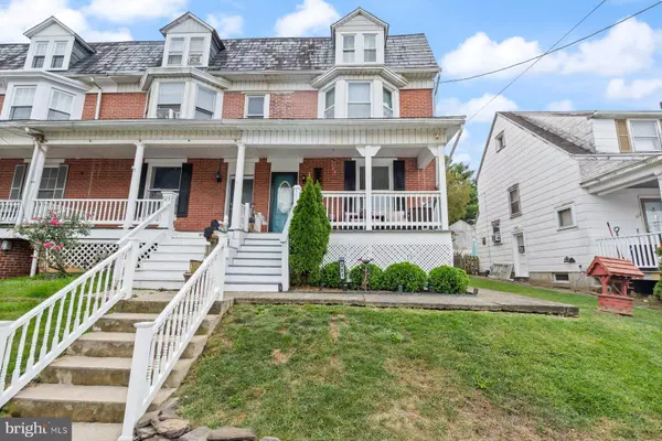 321 ATLANTIC AVE, Red Lion, PA 17356