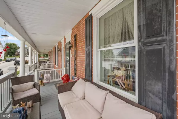 321 ATLANTIC AVE, Red Lion, PA 17356