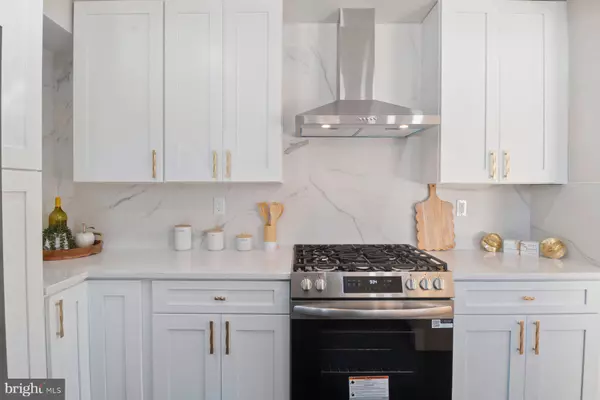 5215 BENSON AVE, Baltimore, MD 21227