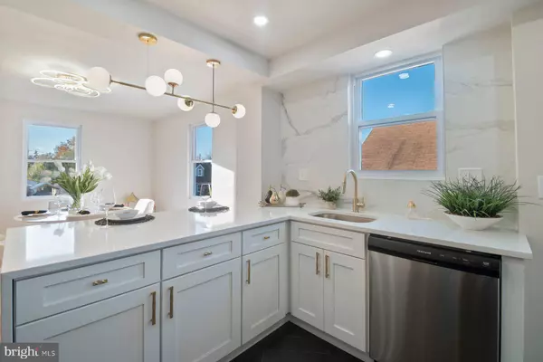 5215 BENSON AVE, Baltimore, MD 21227