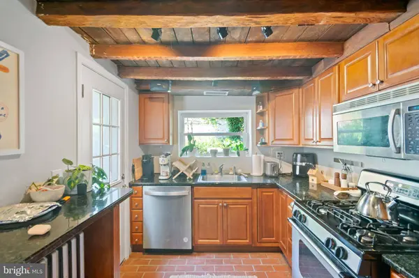 12 E HENRIETTA ST E, Baltimore, MD 21230