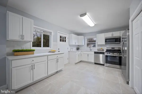 511 RIVERSIDE DR, Baltimore, MD 21221