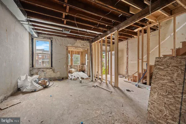 2906 VIOLET AVE, Baltimore, MD 21215