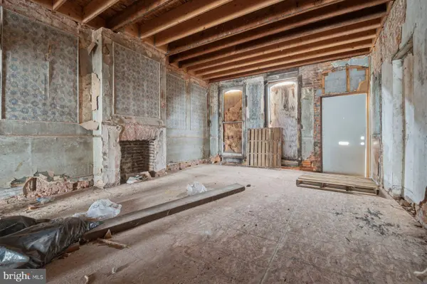 833 EDMONDSON AVE, Baltimore, MD 21201