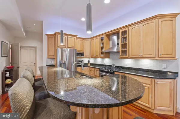 1101 S CLINTON ST, Baltimore, MD 21224