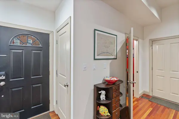 1101 S CLINTON ST, Baltimore, MD 21224