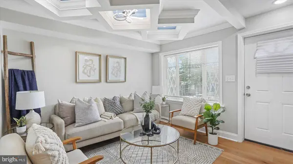 102 UPMANOR RD, Baltimore, MD 21229