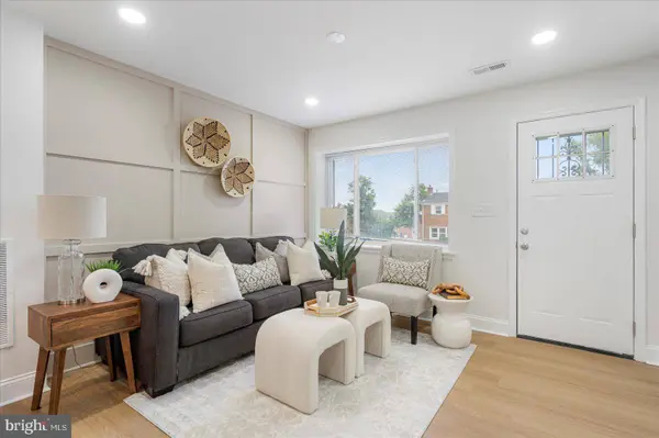 606 CHARRAWAY RD, Baltimore, MD 21229