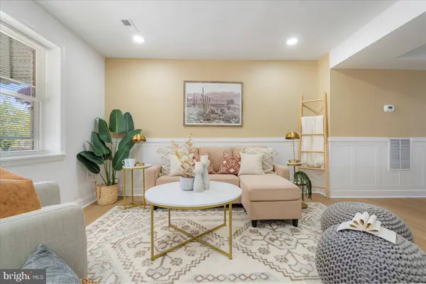 832 WILDWOOD PKWY, Baltimore, MD 21229