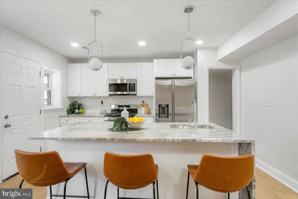 832 WILDWOOD PKWY, Baltimore, MD 21229