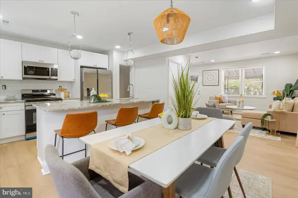 832 WILDWOOD PKWY, Baltimore, MD 21229