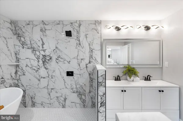 3020 VIRGINIA AVE, Baltimore, MD 21215