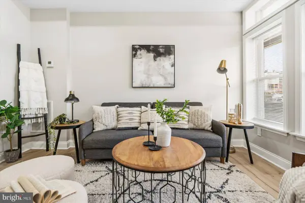 854 WHITMORE AVE, Baltimore, MD 21216