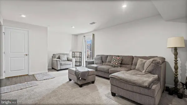 564 KATHERINE AVE, Baltimore, MD 21221