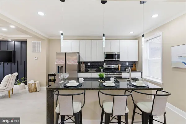 2032 RUXTON AVE, Baltimore, MD 21216