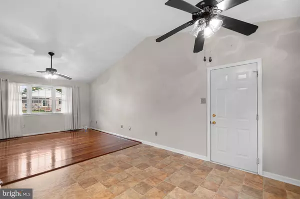 41 JAMES ST, Westminster, MD 21157