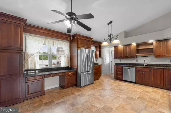 41 JAMES ST, Westminster, MD 21157