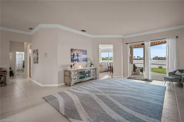 1098 Port Orange WAY, Naples, FL 34120