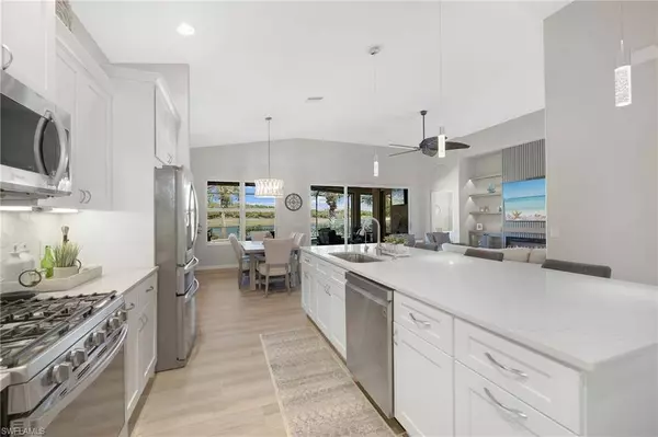 10304 Porto Romano DR, Miromar Lakes, FL 33913