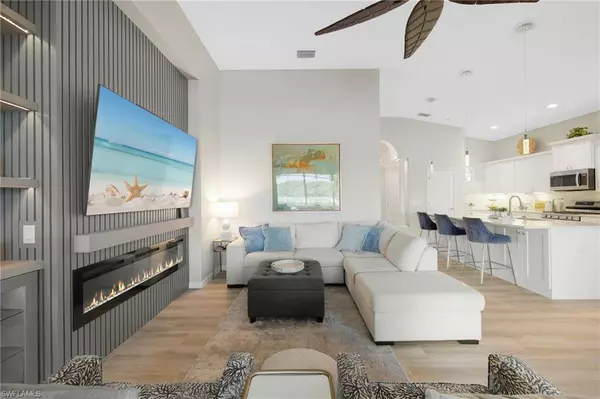 10304 Porto Romano DR, Miromar Lakes, FL 33913