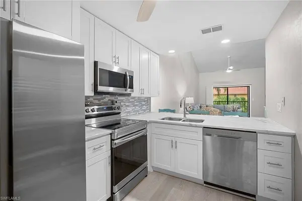 9871 Citadel LN #202, Bonita Springs, FL 34135