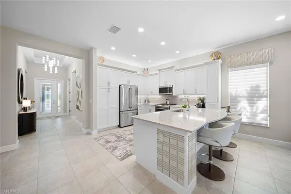 28462 Montecristo LOOP, Bonita Springs, FL 34135