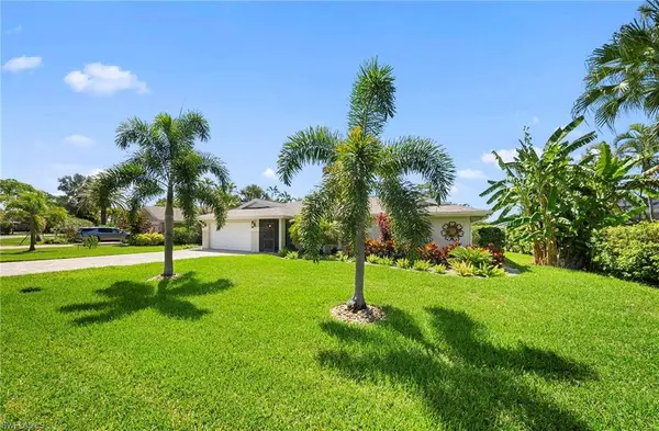 28581 Winthrop CIR, Bonita Springs, FL 34134