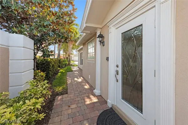 28970 Vermillion LN, Bonita Springs, FL 34135