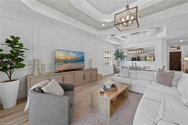 28009 Foxrock CT, Bonita Springs, FL 34135