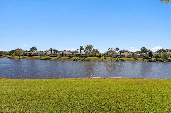 28335 Nautica LN, Bonita Springs, FL 34135