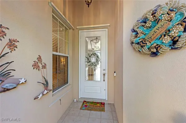 28335 Nautica LN, Bonita Springs, FL 34135