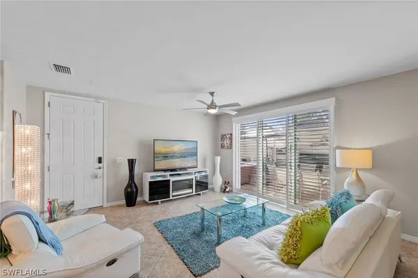 15263 Laughing Gull LN, Bonita Springs, FL 34135