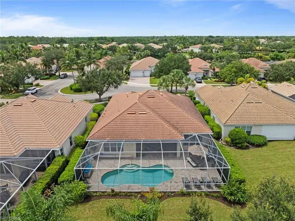15054 Cuberra LN, Bonita Springs, FL 34135