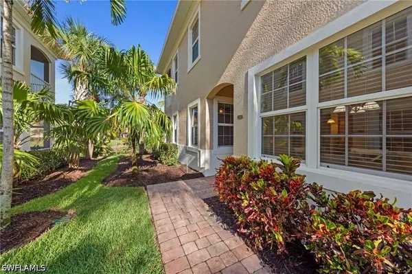28063 Sosta LN #1, Bonita Springs, FL 34135