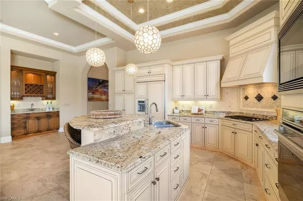 11777 Via Savona CT, Miromar Lakes, FL 33913