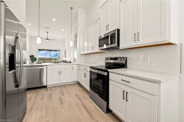 11801 Venetian Lagoon DR #203, Fort Myers, FL 33913