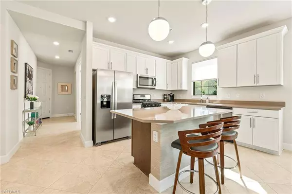 12250 Canal Grande DR, Fort Myers, FL 33913