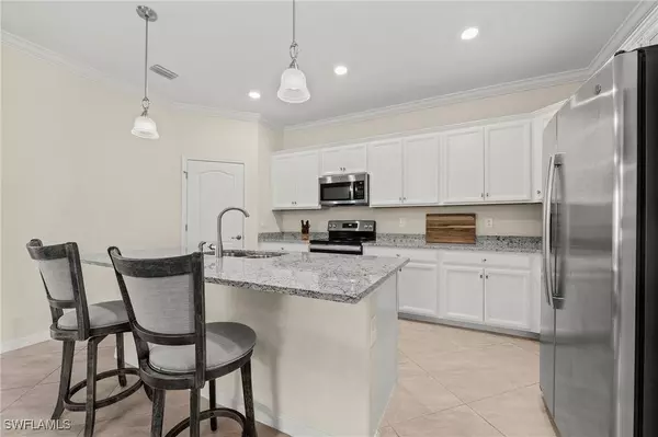 19752 The Place BLVD, Estero, FL 33928