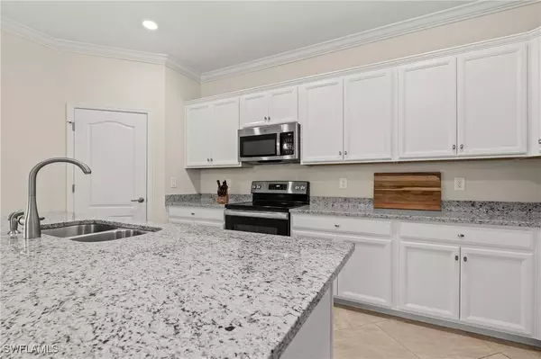 19752 The Place BLVD, Estero, FL 33928