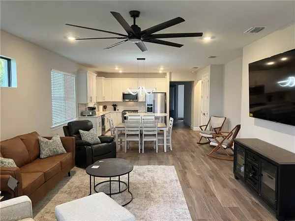 11661 Venetian Lagoon DR, Fort Myers, FL 33913