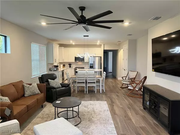 11661 Venetian Lagoon DR, Fort Myers, FL 33913