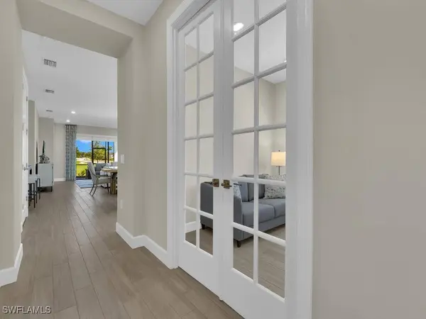 11694 Canal Grande DR, Fort Myers, FL 33913