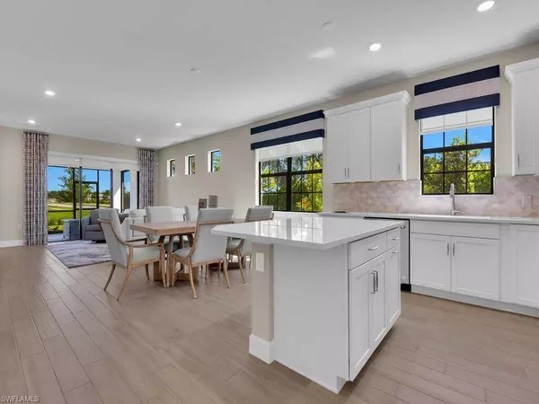 11694 Canal Grande DR, Fort Myers, FL 33913